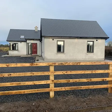 度假居 Stunning 3-bed House In Kinnegad 穆林加尔